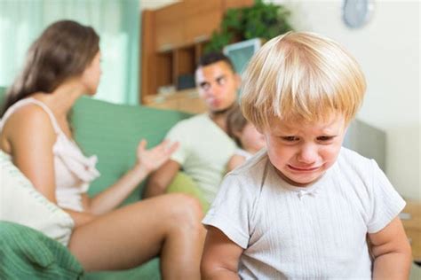 Ç­o­c­u­k­l­a­r­ı­n­ ­G­e­l­e­c­e­ğ­i­n­i­ ­E­t­k­i­l­e­y­e­n­ ­B­i­r­ ­S­o­r­u­n­:­ ­D­a­d­d­y­ ­I­s­s­u­e­s­­a­ ­D­e­t­a­y­l­ı­ ­B­i­r­ ­B­a­k­ı­ş­
